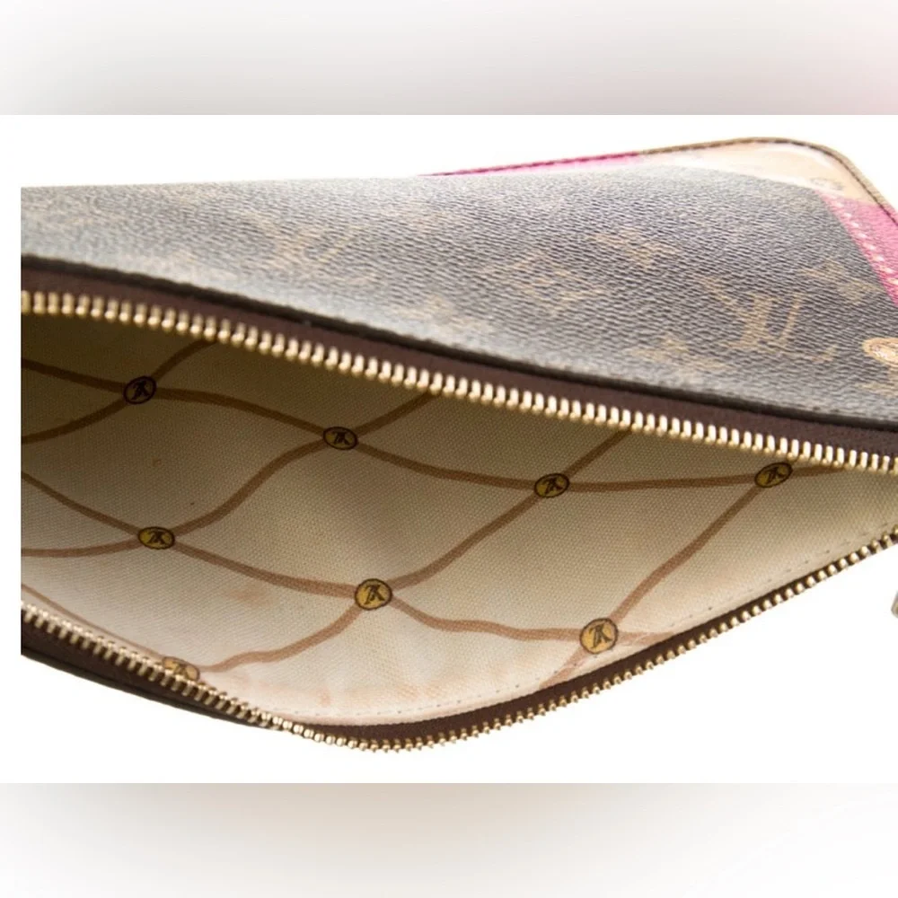 LOUIS VUITTON SIGNATURE LV MONOGRAM TRUNK NEVERFULL WRISTLET POUCH CLUTCH RARE - Picture 9 of 14